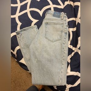 Abercrombie Curve Love ‘90s Straight Ultra High Rise Jeans - Light Wash - 28/6L